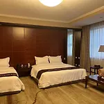 Beijing Luhong Hotel